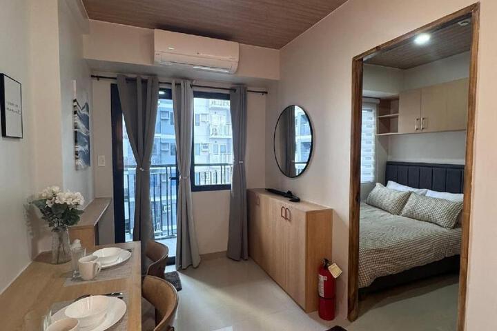 Barcelona Crib at SMDC Style Residences