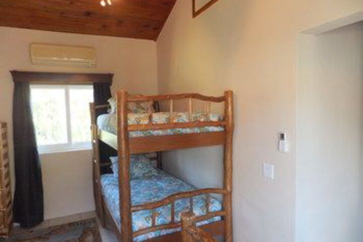 Room 10 of 20