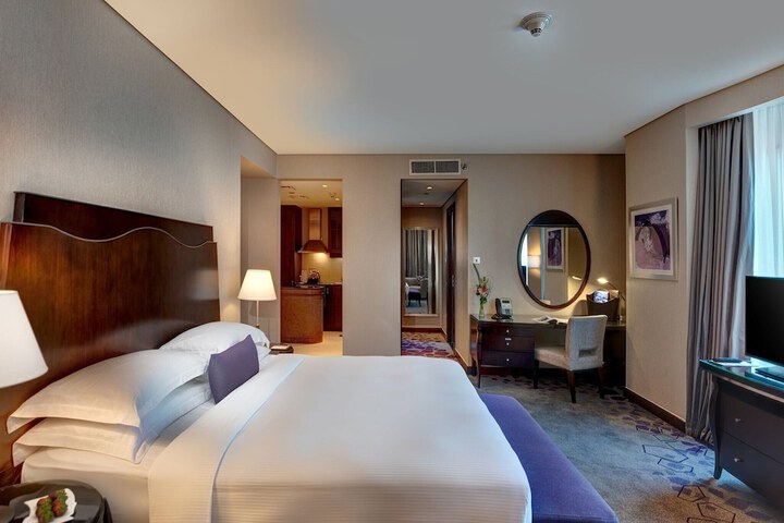 Room 43 of 103