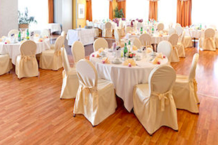 Ballroom/Hall 3 of 39