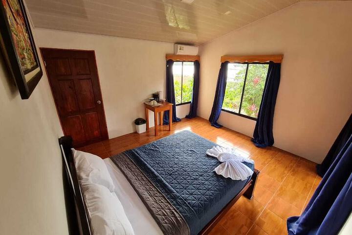 Room 12 of 16