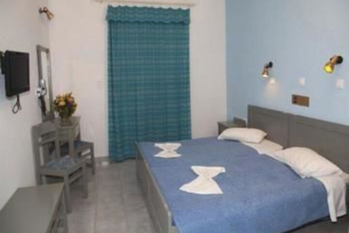 Room 6 of 25
