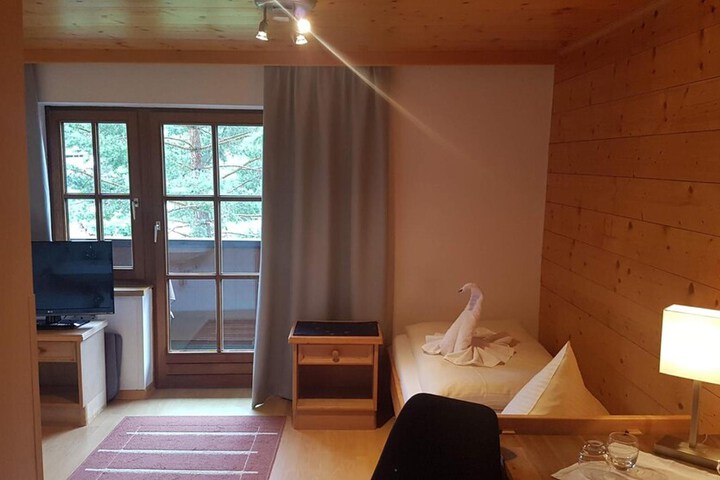 Room 16 of 57