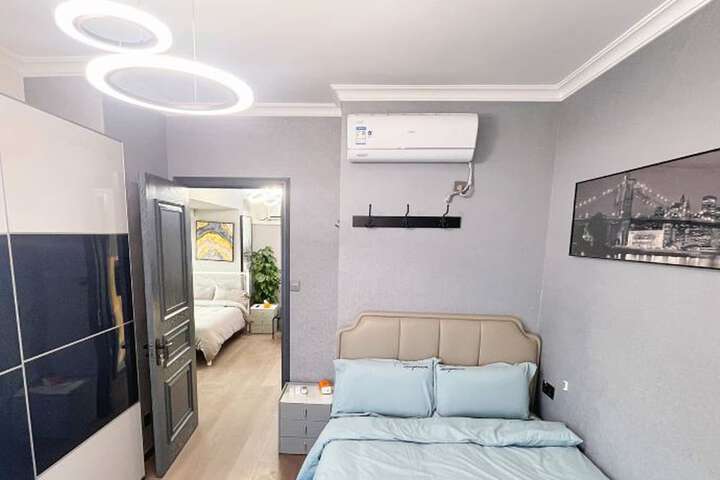 Room 20 of 65