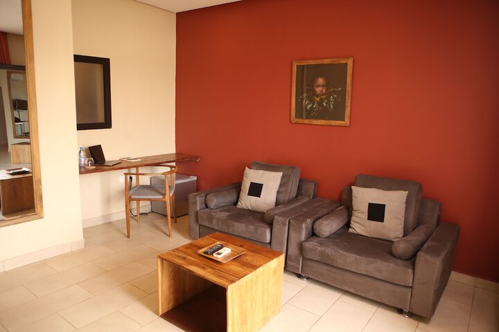 Room 28 of 70