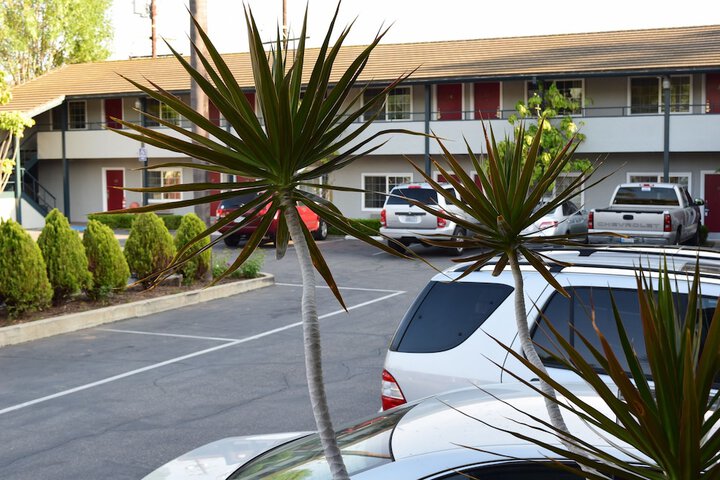 Property Grounds 30 of 32