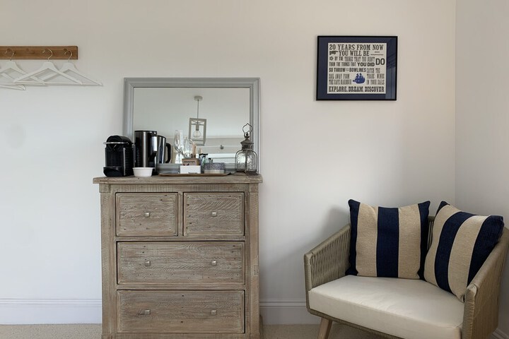 Room 19 of 43