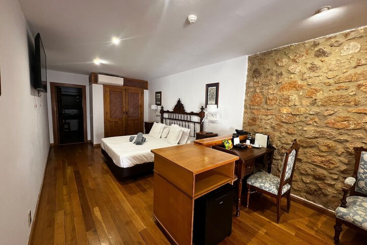 Room 21 of 119