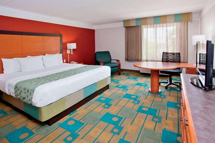 Room 10 of 79