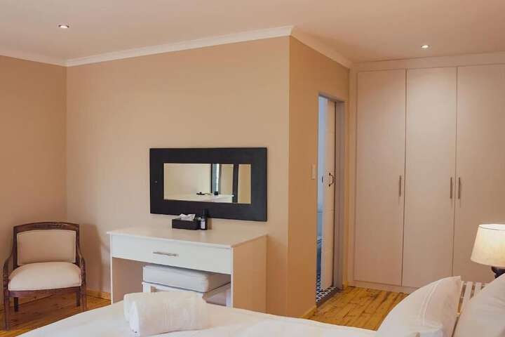 Room 14 of 52