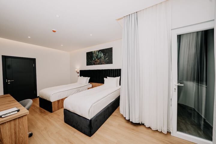 Room 2 of 21