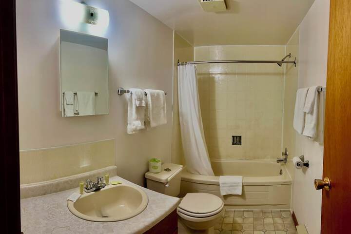 Room 40 of 47
