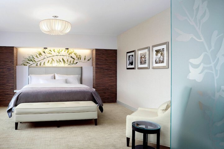 Room 16 of 71