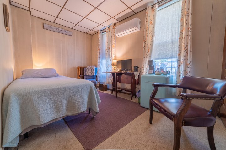 Room 9 of 22