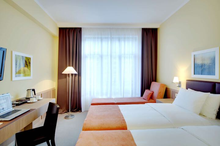 Room 25 of 91