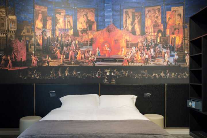 Room 15 of 44