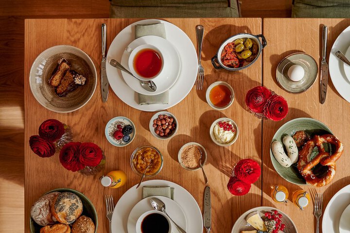 Breakfast/Coffee Service 63 of 80