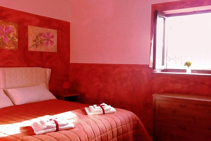 Room 16 of 19