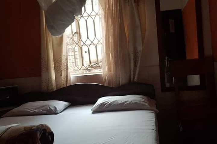 Room 3 of 3