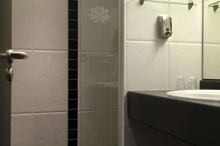Clean Restrooms
