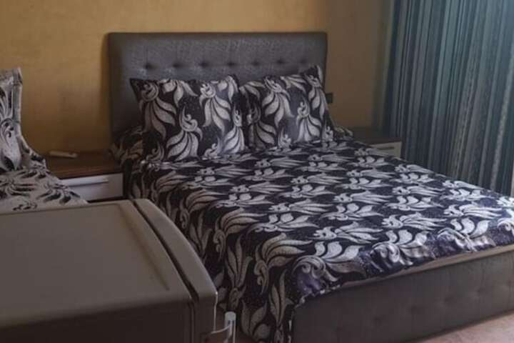 Room 4 of 19
