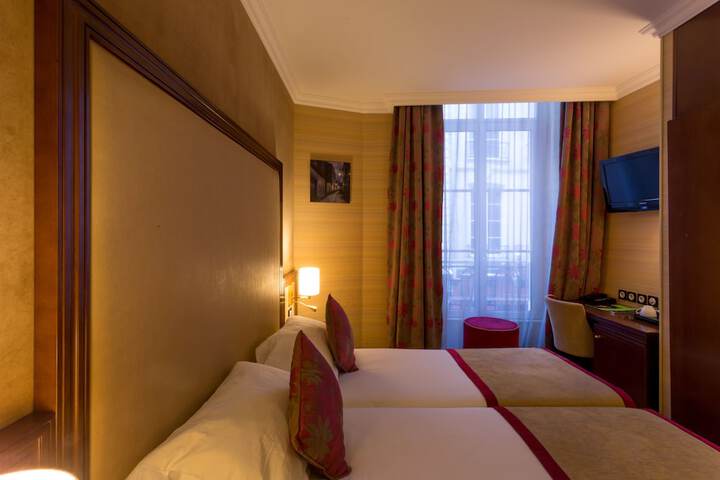 Room 15 of 86