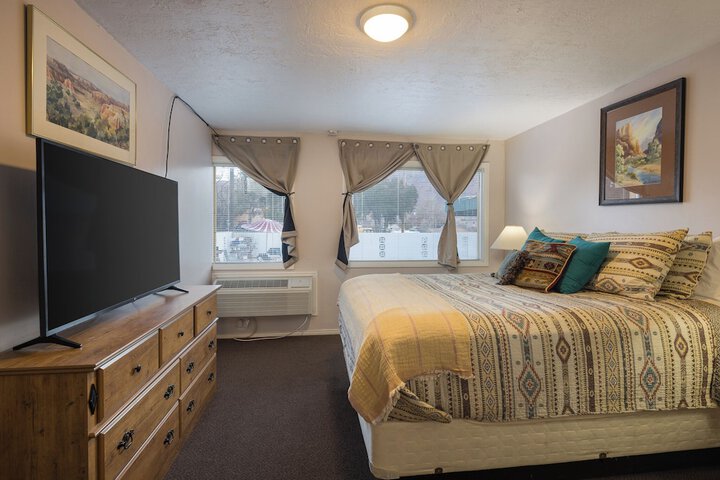 Room 15 of 52