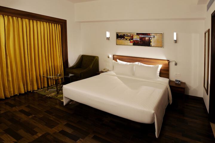 Room 9 of 60