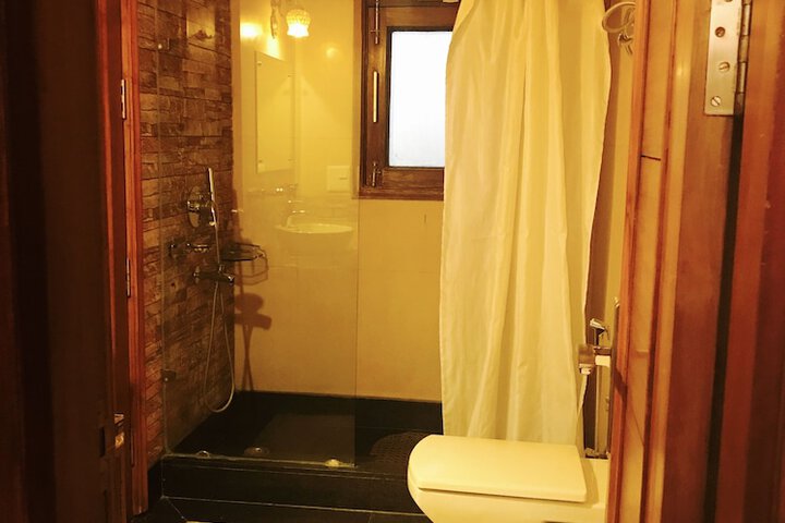 Bathroom Interior Photo