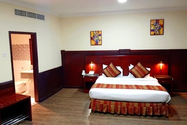 Room 13 of 71