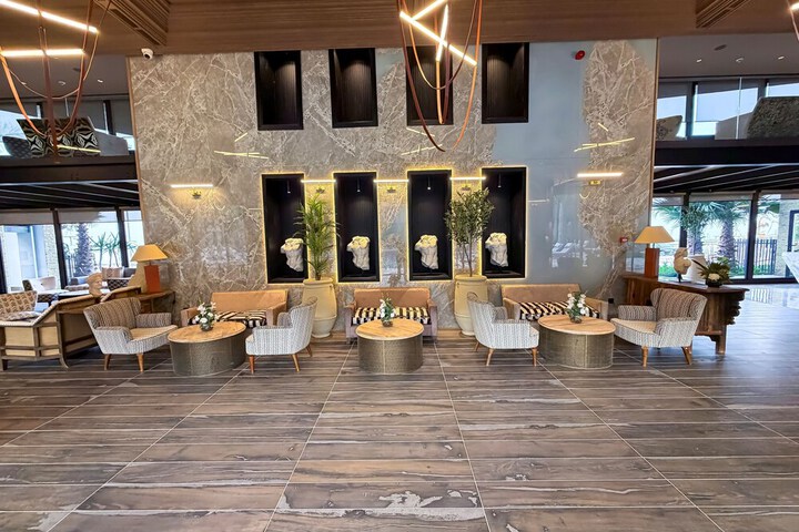 Hotel Interior 98 of 117