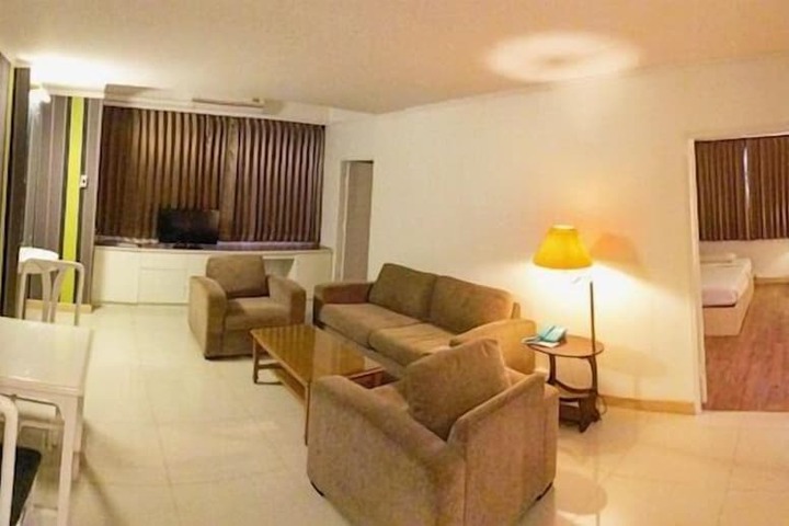 Room 57 of 147