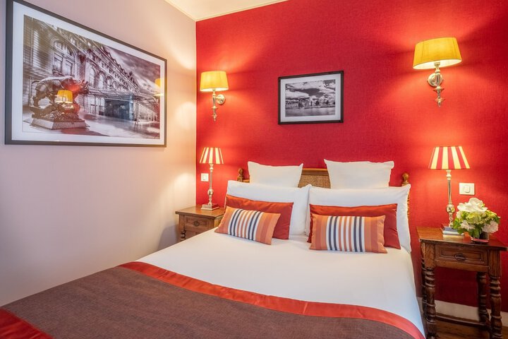 Room 34 of 87