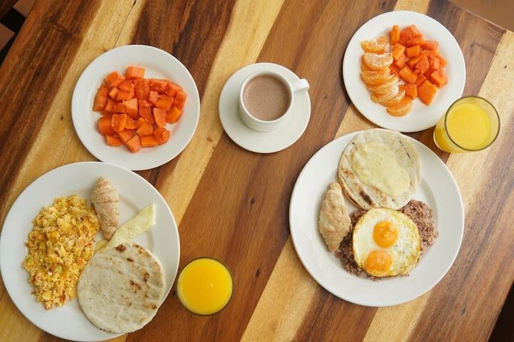 Breakfast/Coffee Service 19 of 25