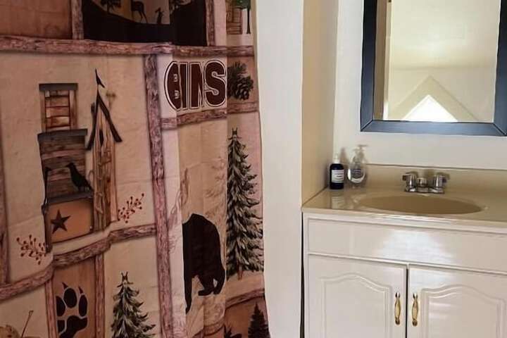 Room 66 of 103