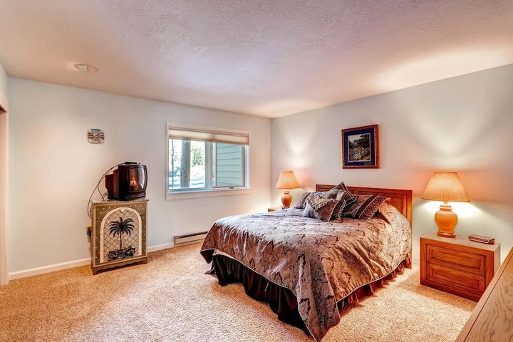 Room 2 of 15