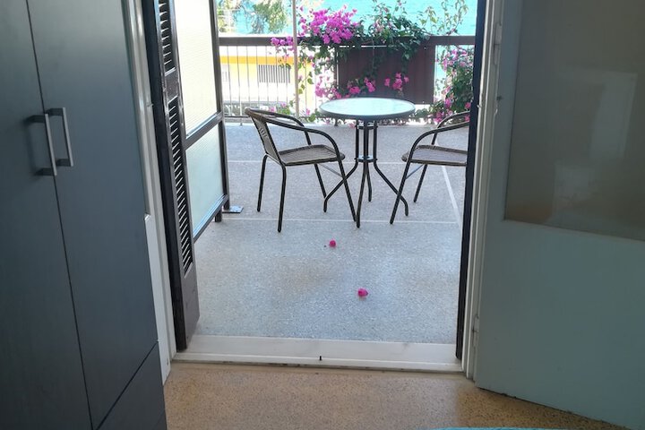 Room 18 of 26