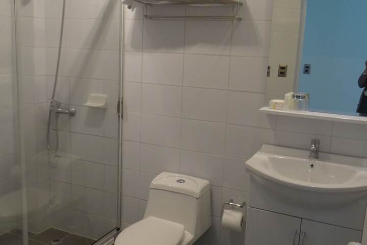 Room 34 of 69