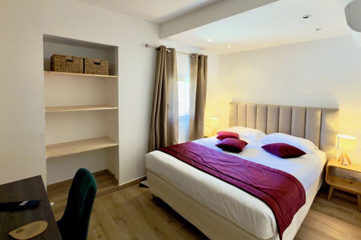 Room 35 of 113
