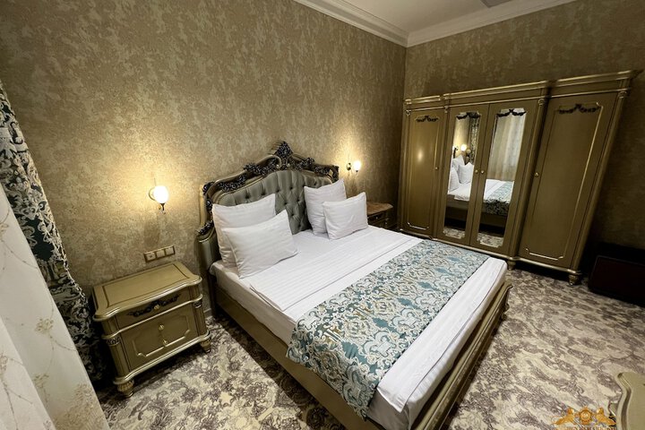 Room 12 of 49