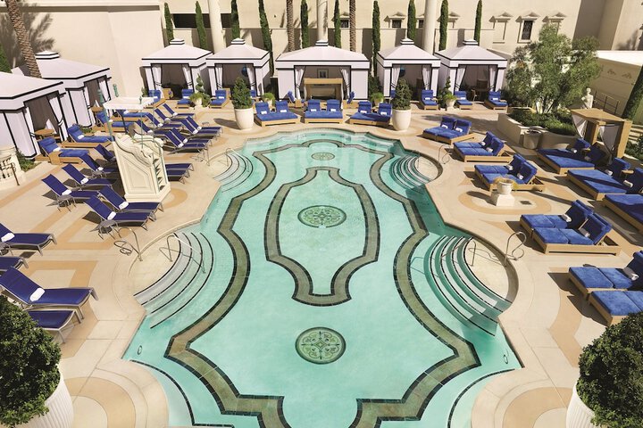 Pool 131 of 197