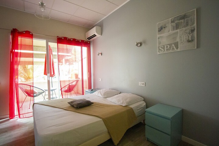Room 27 of 62