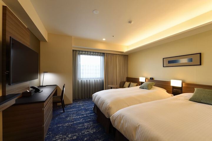 Room 10 of 39