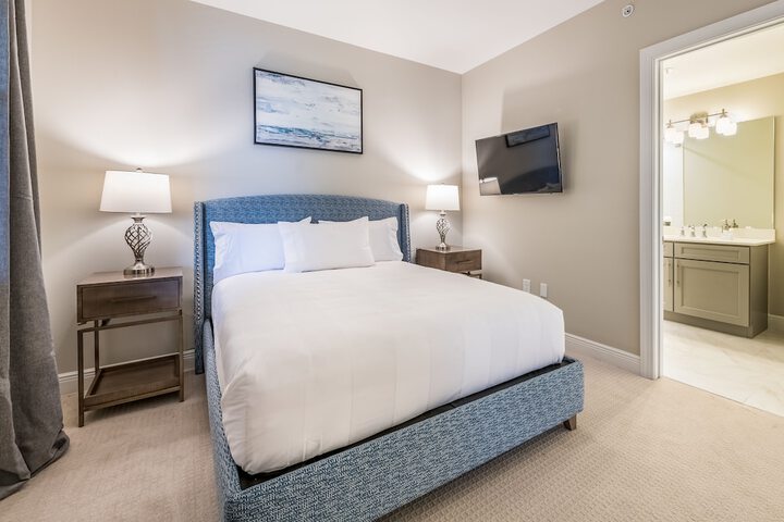 Room 6 of 32