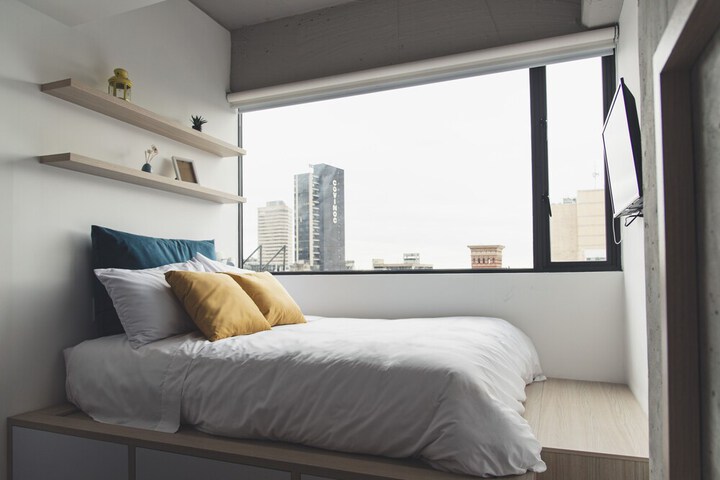 Room 15 of 108