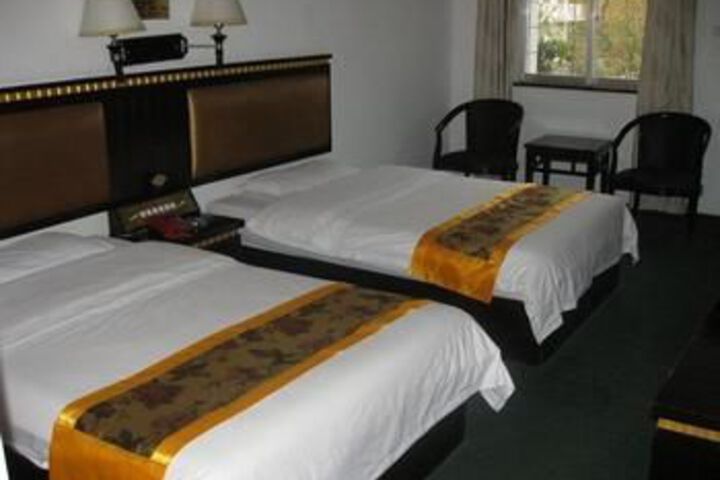 Room 8 of 23
