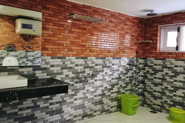 Room 26 of 35