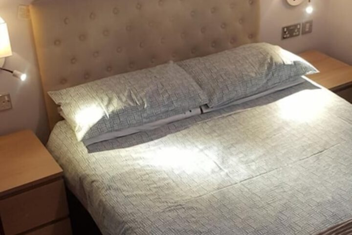 Room 4 of 29