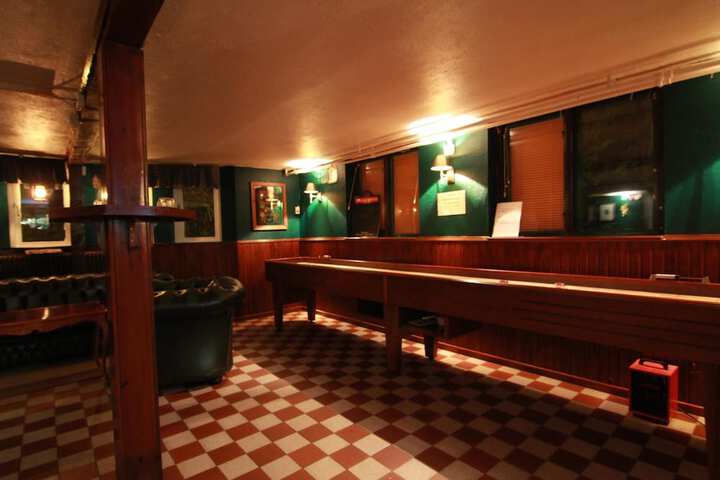 Lounge 47 of 55