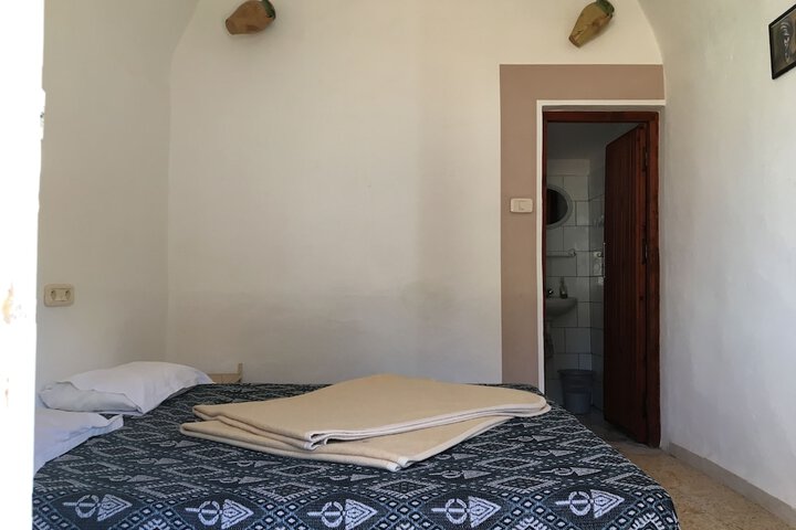 Room 17 of 18